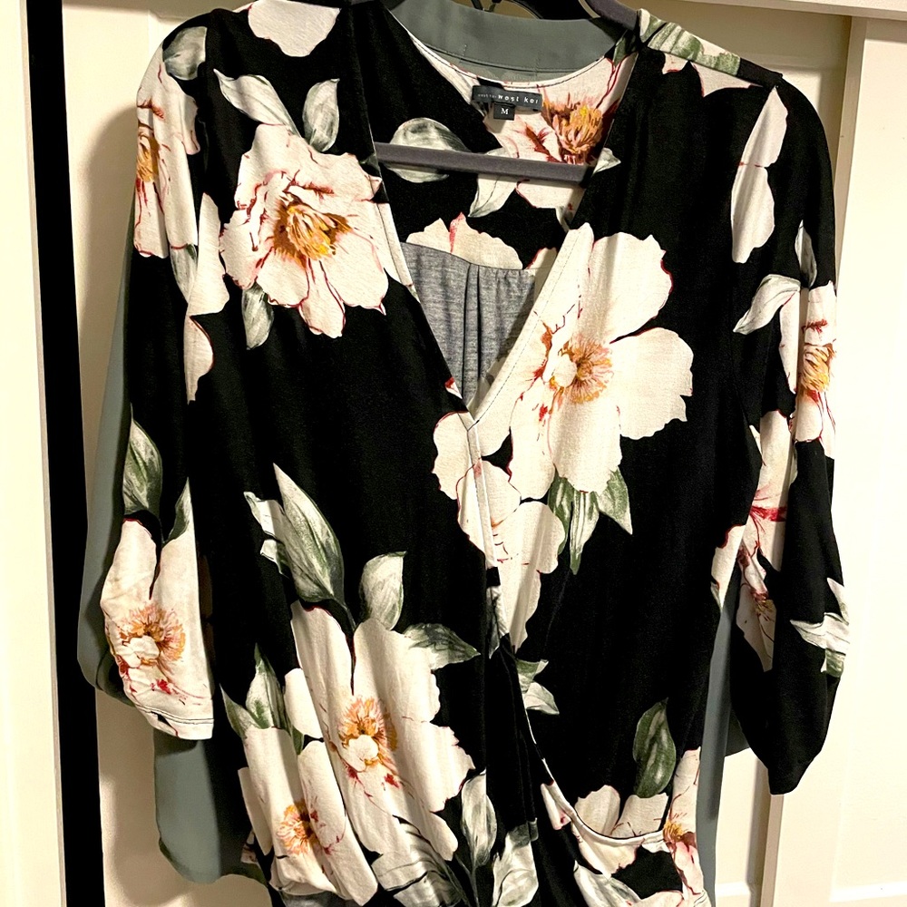 West Kei Floral Wrap Top - M